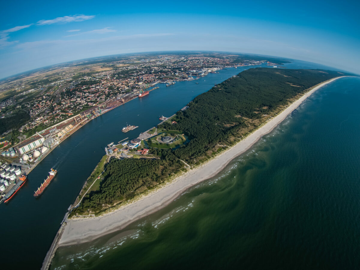 Sankcijų įtaką vis dar stipriai jaučiančiame Klaipėdos uoste ir pozityvumo ženklai