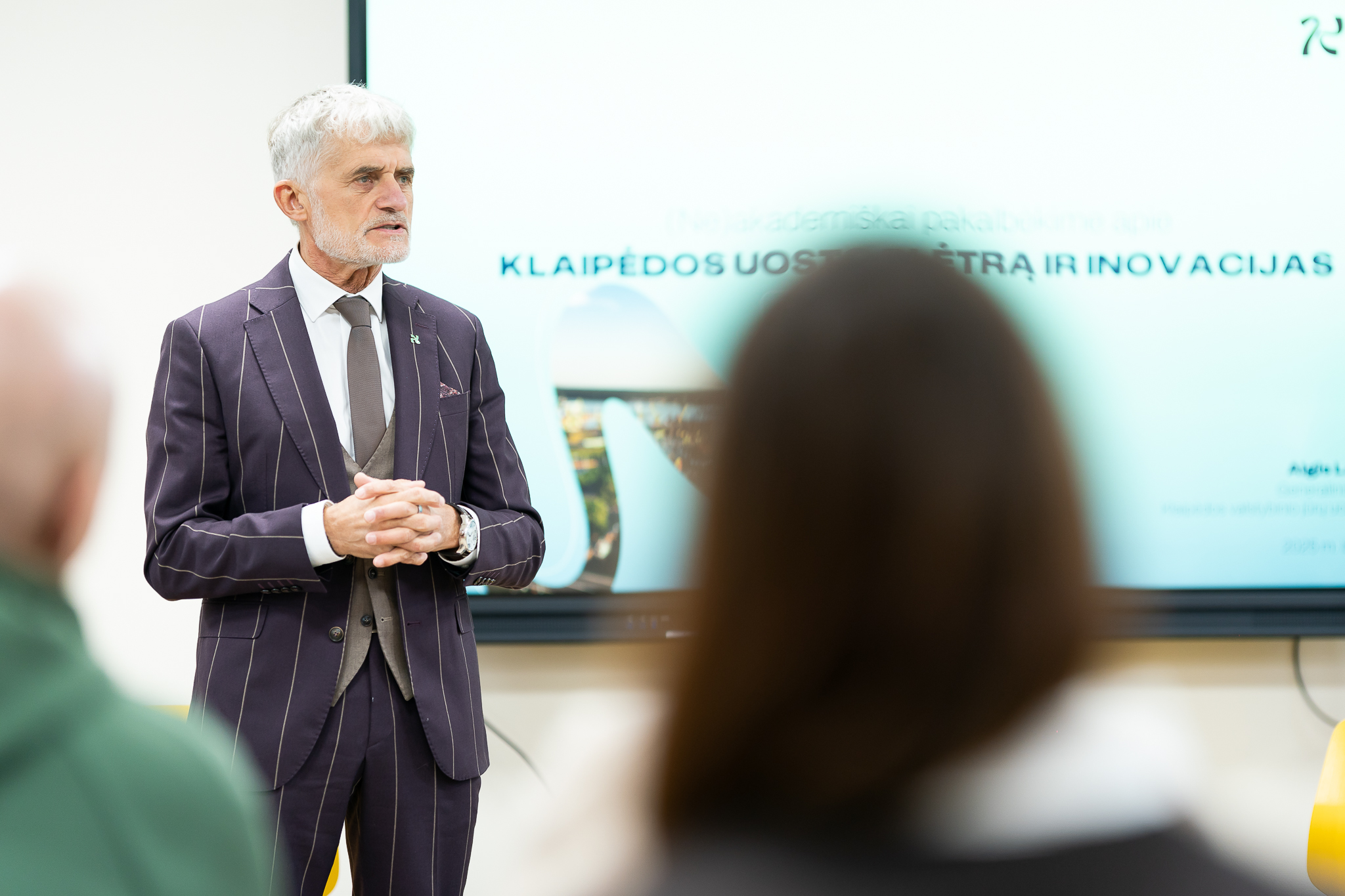 (NE)AKADEMIŠKI POKALBIAI su Klaipėdos uosto vadovu Algiu Lataku: uosto plėtra – nuo konkurencingumo ...