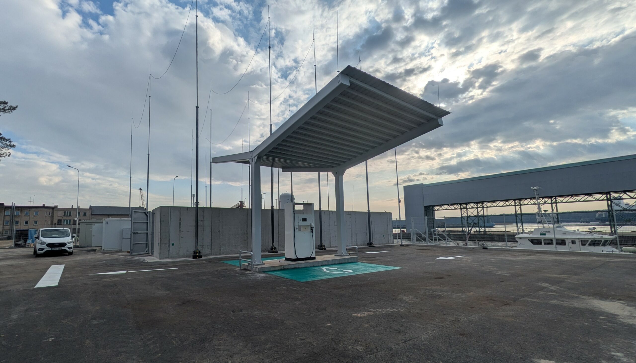 Green hydrogen at the Port of Klaipėda: construction completion certificate received