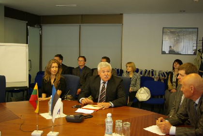 Klaipėdos uoste lankėsi Estijos ambasadorius bei jo vadovaujama Estijos verslininkų delegacija