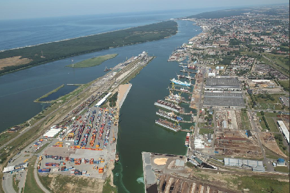 The contract agreement on construction of quay No. 143a and seashore protection in Malku Bay was sig...