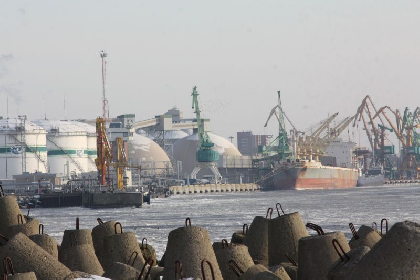 Review of cargo handling in Klaipėda and other eastern coast Baltic sea ports in January of 2012