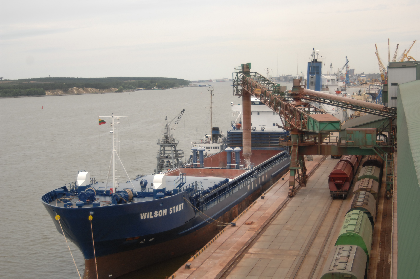 Review of cargo handling in Klaipėda and others eastern Baltic sea ports