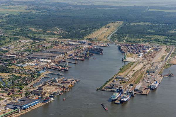 2013 m. krova – geriausiųjų Klaipėdos uosto rezultatų trejetuke. 2014 m. optimistines prognoze...