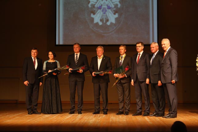 Uosto direkcijos vadovas apdovanotas už nuopelnus Lietuvos ūkiui